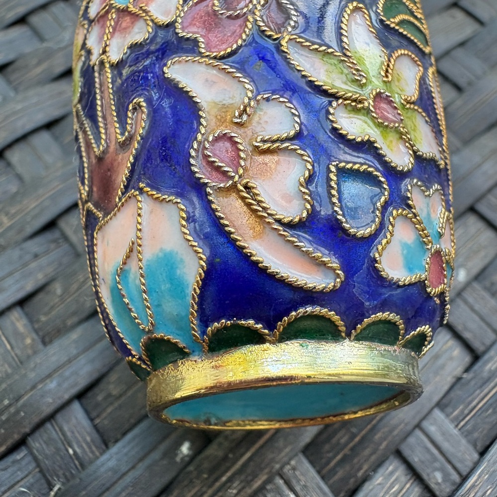 Vtg Cloisonné Enamel Mini Vase from China- so cute, beautiful colors 3 inches - Picture 5 of 9